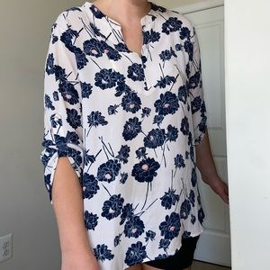Ivanka Trump Top Like New Pretty Floral 3/4 Sleeve